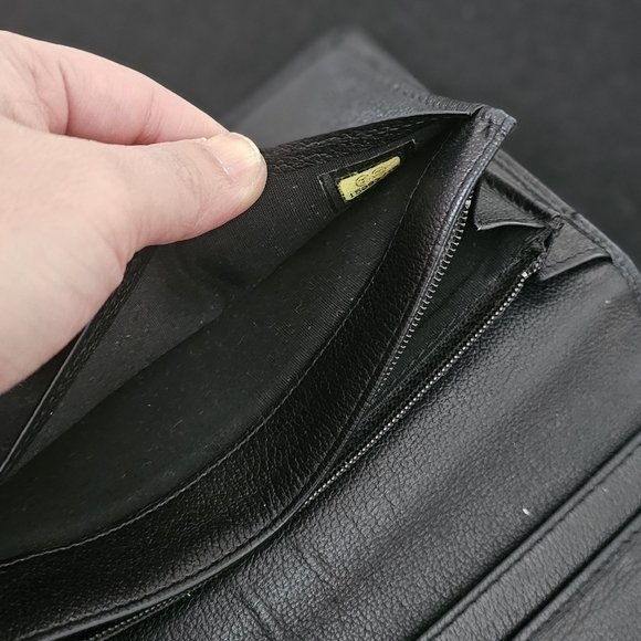 Preloved Chanel Long Wallet - Picture 4 of 6